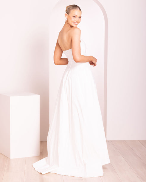 Bencia Gown